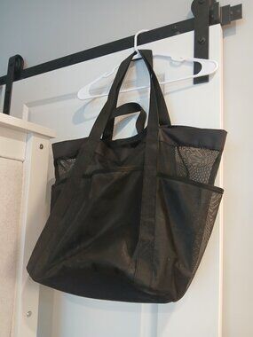 NEW WALMART BLACK BEACH POOL BAG!